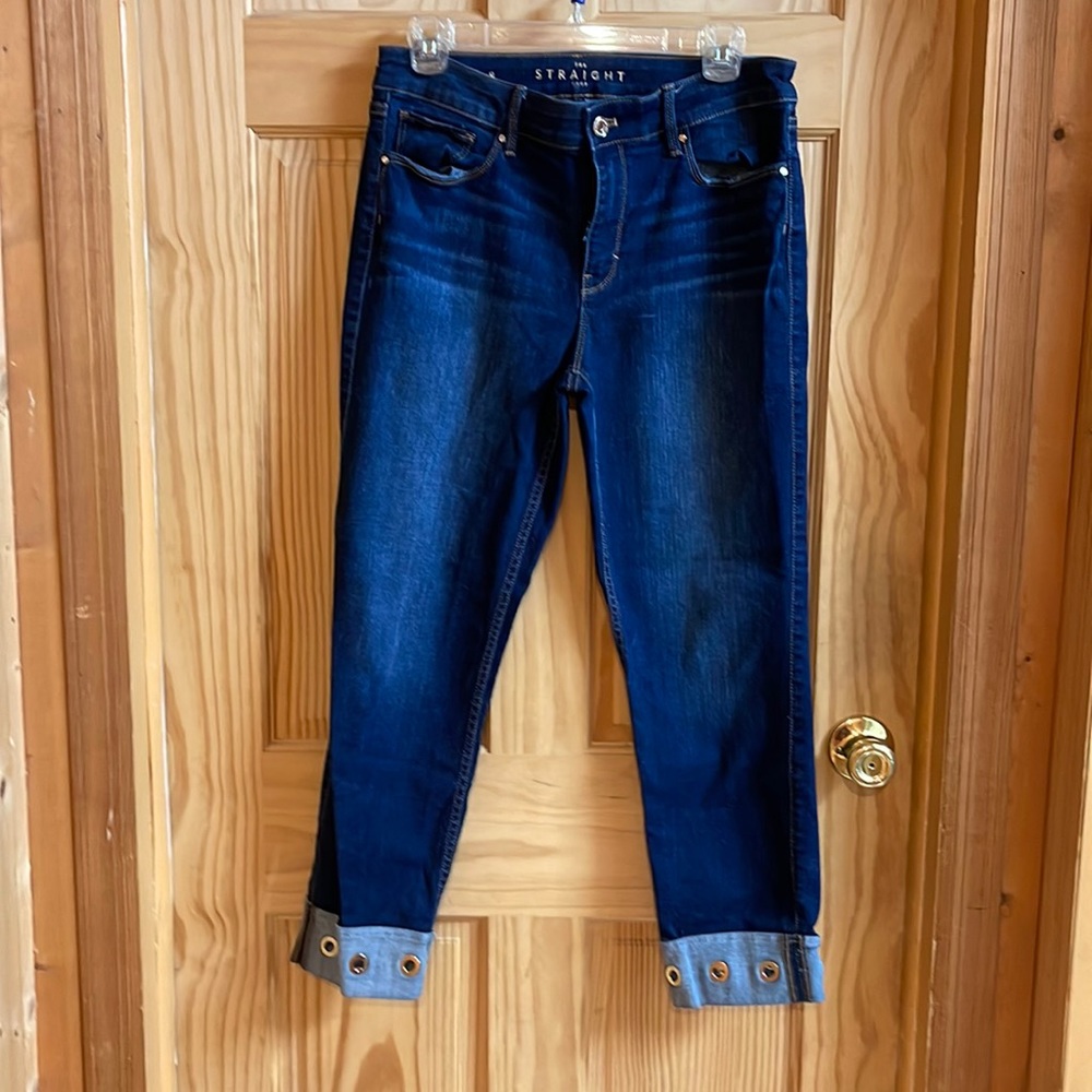 The Straight crop, size 8 , denim #whitehouseblackmarket #jeans#crop#denim